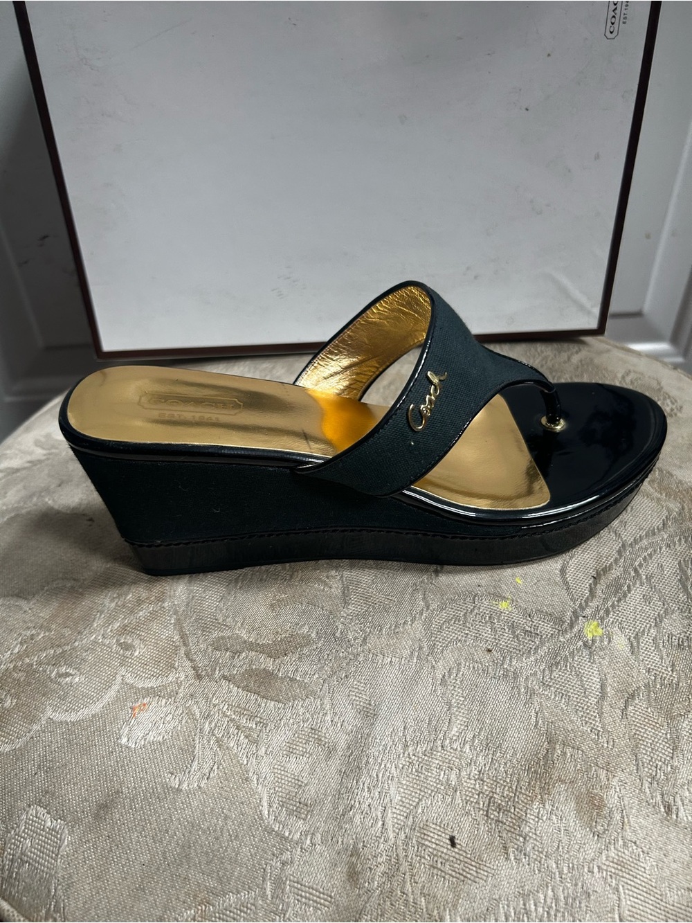 Coach Felicia Black Canvas Patent Wedge Thong Sandals Sz 8.5 new w/box - Picture 3 of 16